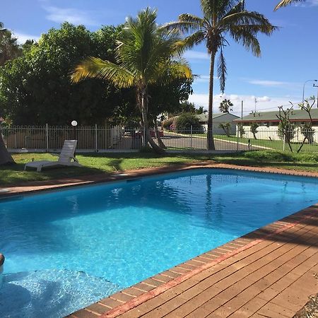 Carnarvon Gateway Motel Dış mekan fotoğraf